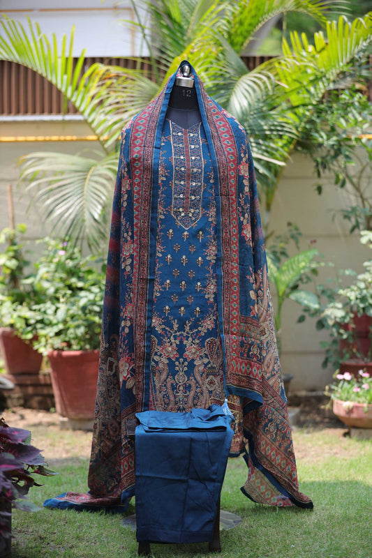 BLUE CREPE SUIT